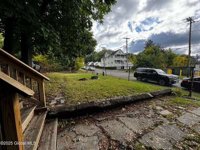 80 14th Street, Troy, NY 12180