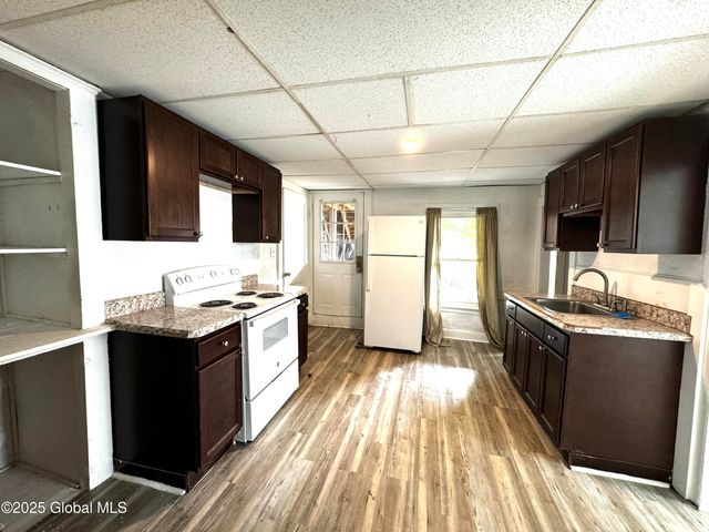 80 14th Street, Troy, NY 12180