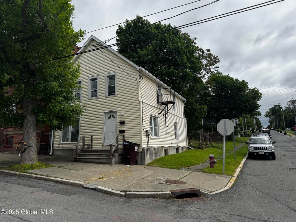 80 14th Street, Troy, NY 12180
