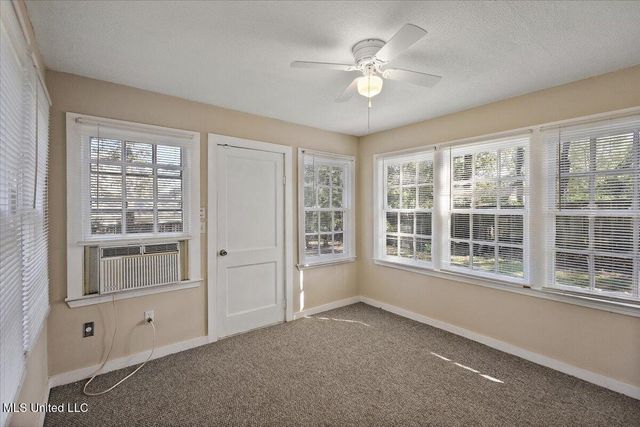 809 Oakwood Drive, Clinton, MS 39056