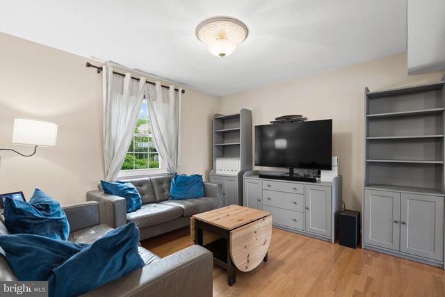 13351 PELICAN RD, Woodbridge, VA 22193