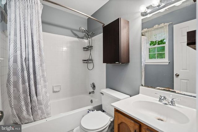 13351 PELICAN RD, Woodbridge, VA 22193