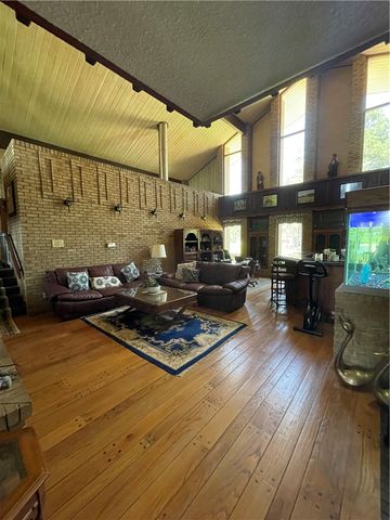 935 County Road 3456, Clarksville, AR 72830