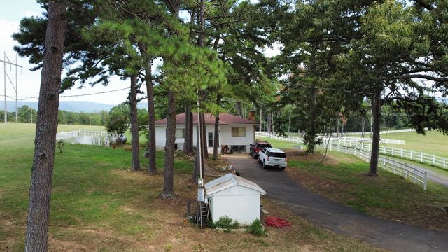 935 County Road 3456, Clarksville, AR 72830