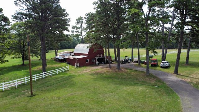 935 County Road 3456, Clarksville, AR 72830