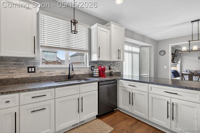 49281 Percheron Drive, Macomb Township, MI 48042