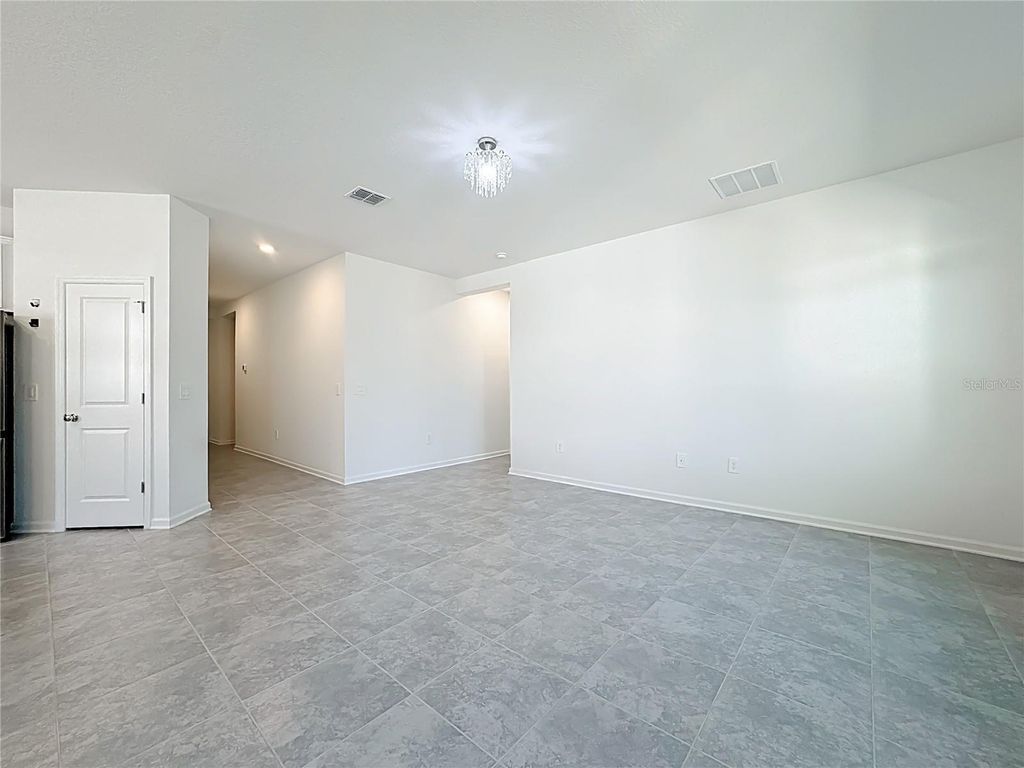 Image 15 of property listing at 4355 PEBBLES THROW DRIVE, Kissimmee, FL 34746