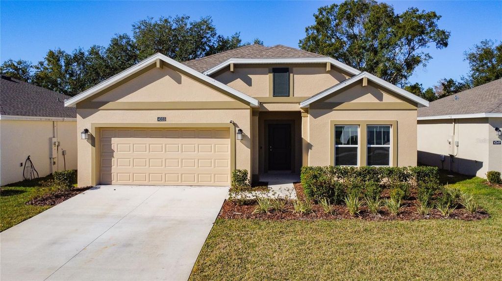 Image 3 of property listing at 4355 PEBBLES THROW DRIVE, Kissimmee, FL 34746