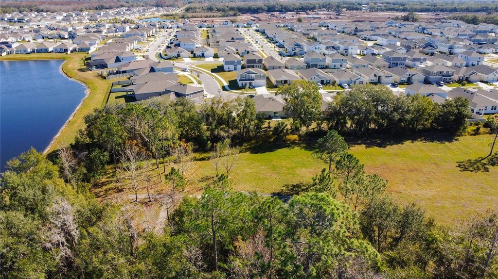 Image 44 of property listing at 4355 PEBBLES THROW DRIVE, Kissimmee, FL 34746