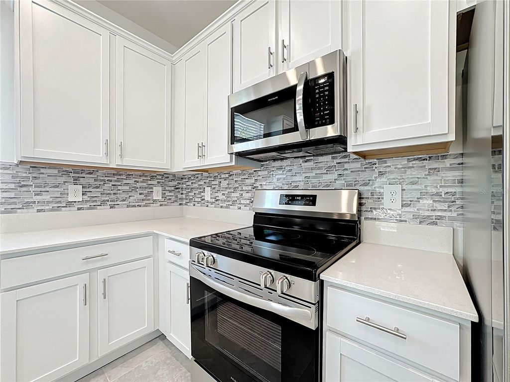 Image 9 of property listing at 4355 PEBBLES THROW DRIVE, Kissimmee, FL 34746