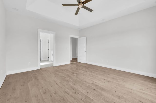 222 Low Plains Ln, Clarksville, TN 37043