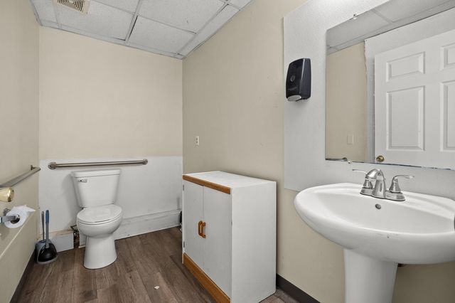 3040 Portage Street, Kalamazoo, MI 49001