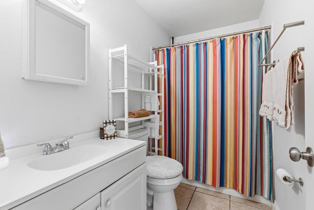 2644 San Ignacio Ave, Modesto, CA 95354