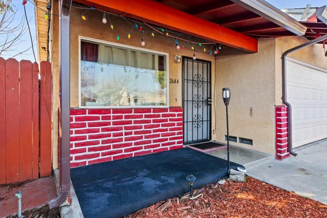 2644 San Ignacio Ave, Modesto, CA 95354