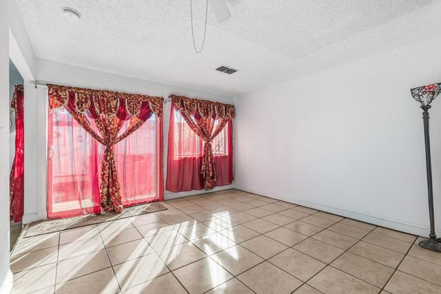 2644 San Ignacio Ave, Modesto, CA 95354