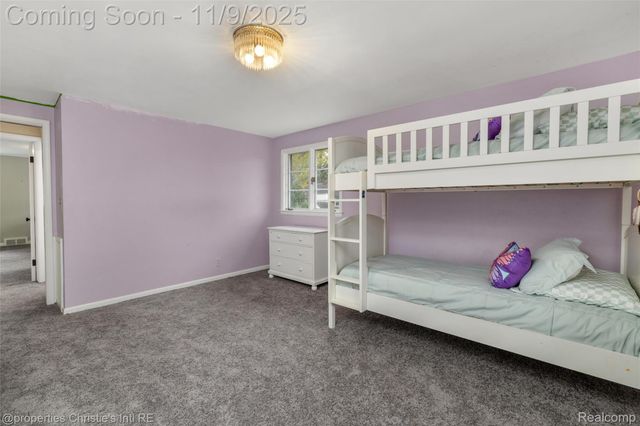 19645 Renfrew Road, Detroit, MI 48221