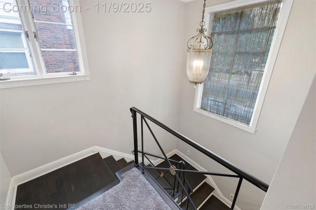 19645 Renfrew Road, Detroit, MI 48221