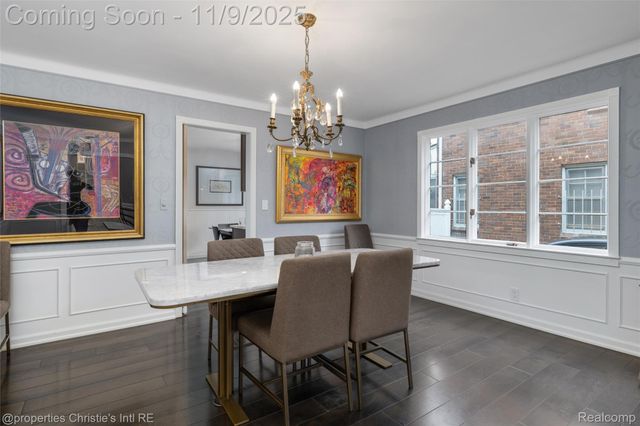 19645 Renfrew Road, Detroit, MI 48221