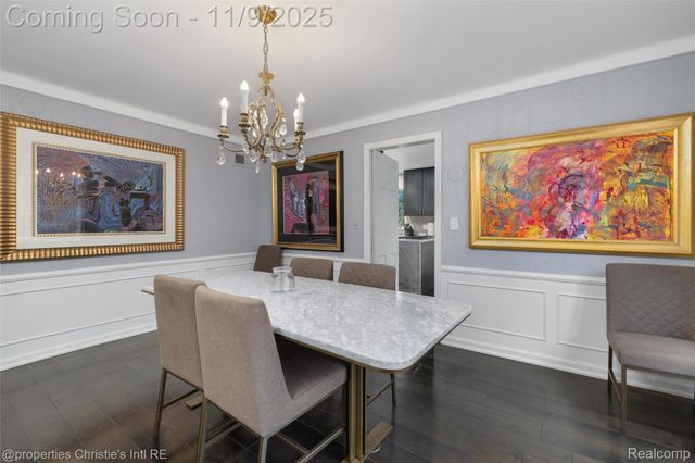 19645 Renfrew Road, Detroit, MI 48221