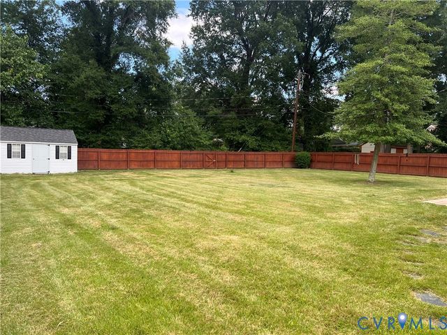 1937 Windsor Rd, Petersburg, VA 23805