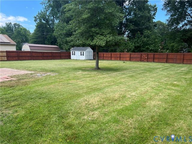1937 Windsor Rd, Petersburg, VA 23805
