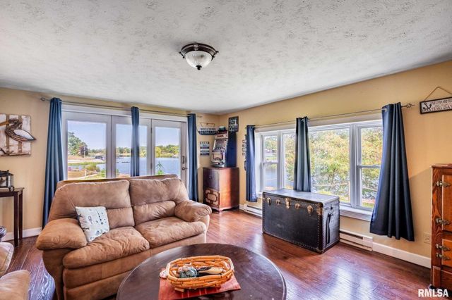 622 Dongola Court, Creal Springs, IL 62922