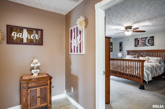 622 Dongola Court, Creal Springs, IL 62922