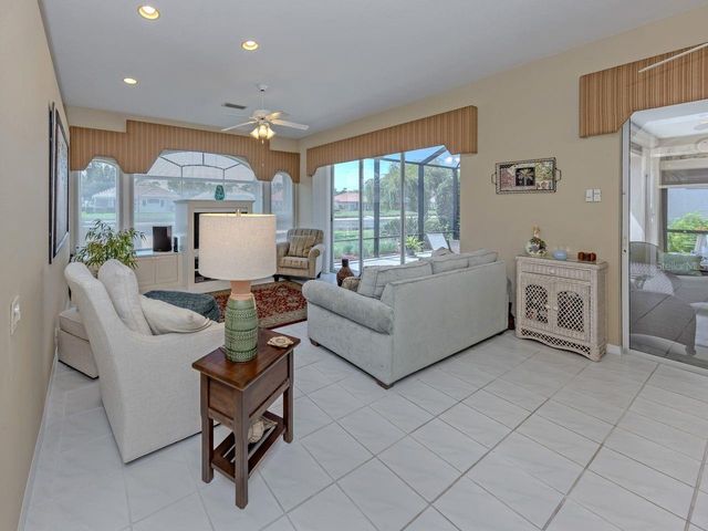 417 PEBBLE CREEK COURT, Venice, FL 34285