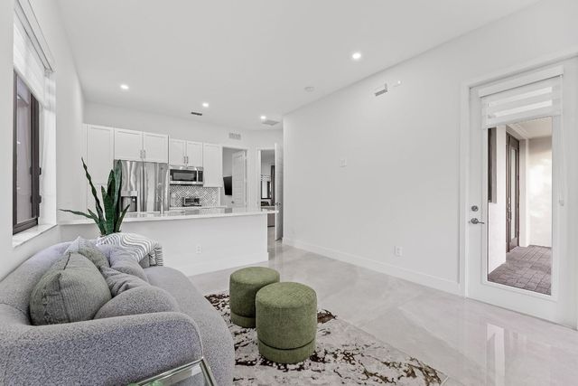 10595 Mira Vista Drive, Parkland, FL 33076