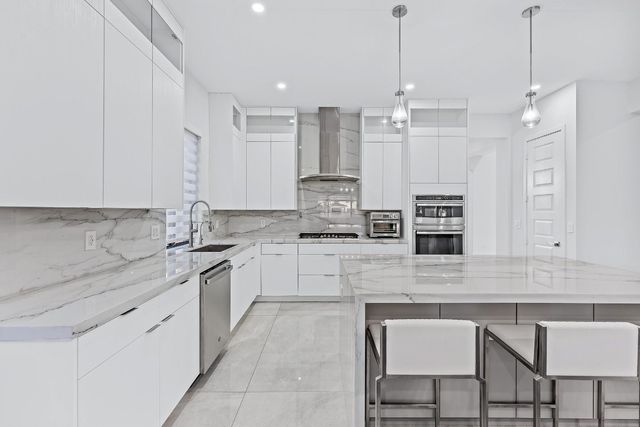 10595 Mira Vista Drive, Parkland, FL 33076