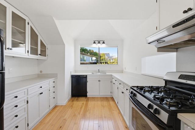 69 Corte Madera Ave, Corte Madera, CA 94925