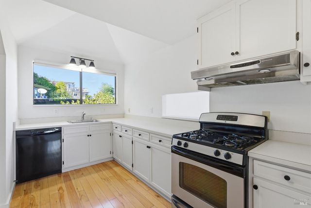 69 Corte Madera Ave, Corte Madera, CA 94925