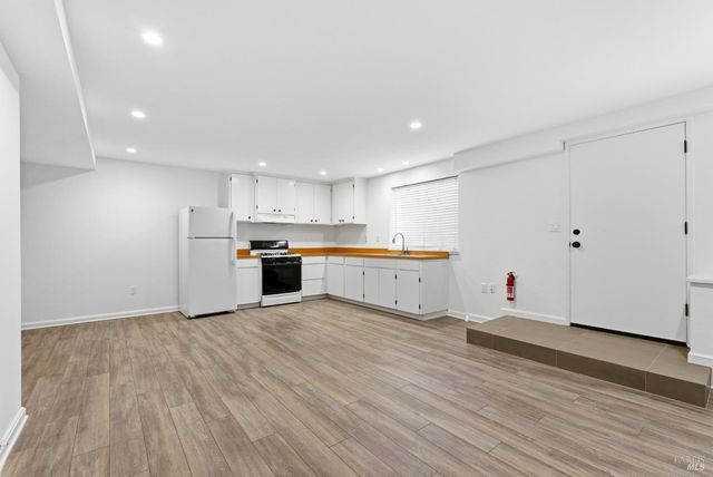 69 Corte Madera Ave, Corte Madera, CA 94925