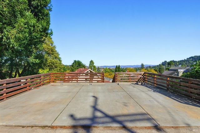 69 Corte Madera Ave, Corte Madera, CA 94925