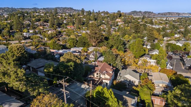 69 Corte Madera Ave, Corte Madera, CA 94925