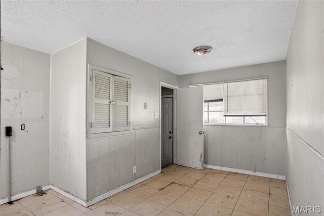 7709 Paddington Drive, St Louis, MO 63121