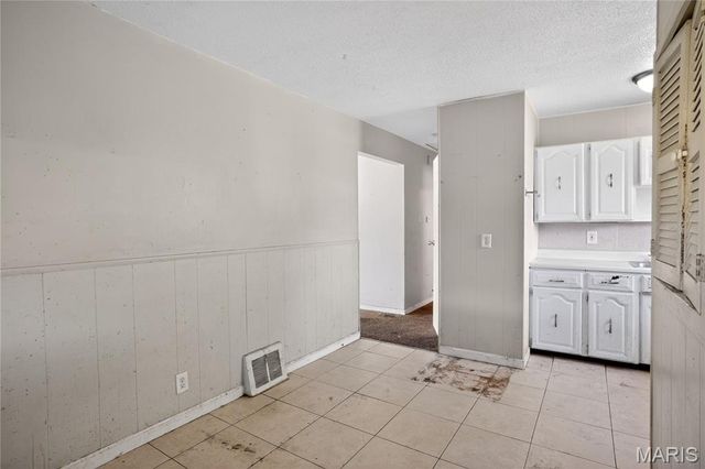 7709 Paddington Drive, St Louis, MO 63121