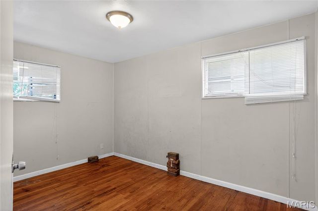 7709 Paddington Drive, St Louis, MO 63121