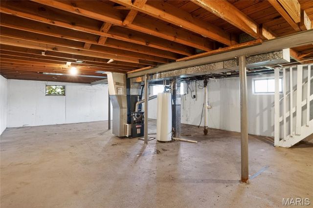 7709 Paddington Drive, St Louis, MO 63121