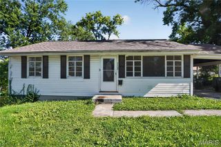 7709 Paddington Drive, St Louis, MO 63121