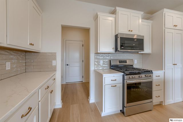 13055 S 44th Avenue, Bellevue, NE 68123