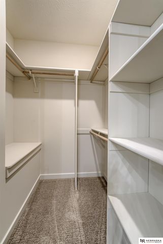 13055 S 44th Avenue, Bellevue, NE 68123