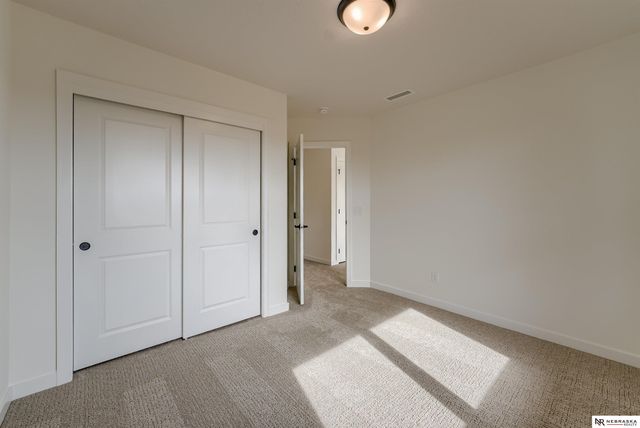 13055 S 44th Avenue, Bellevue, NE 68123