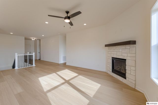 13055 S 44th Avenue, Bellevue, NE 68123