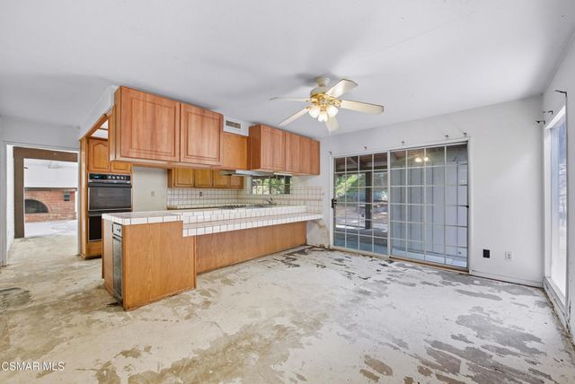 24910 John Fremont Road, Hidden Hills, CA 91302