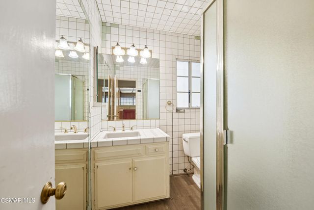 24910 John Fremont Road, Hidden Hills, CA 91302