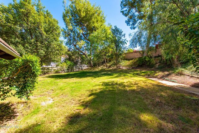 24910 John Fremont Road, Hidden Hills, CA 91302