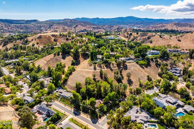 24910 John Fremont Road, Hidden Hills, CA 91302