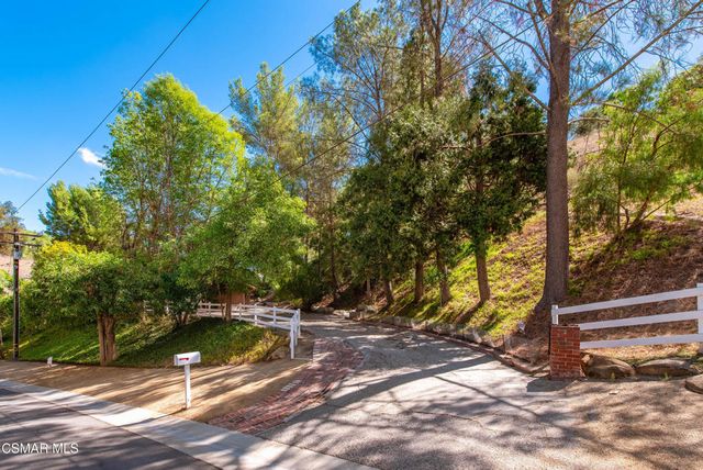 24910 John Fremont Road, Hidden Hills, CA 91302