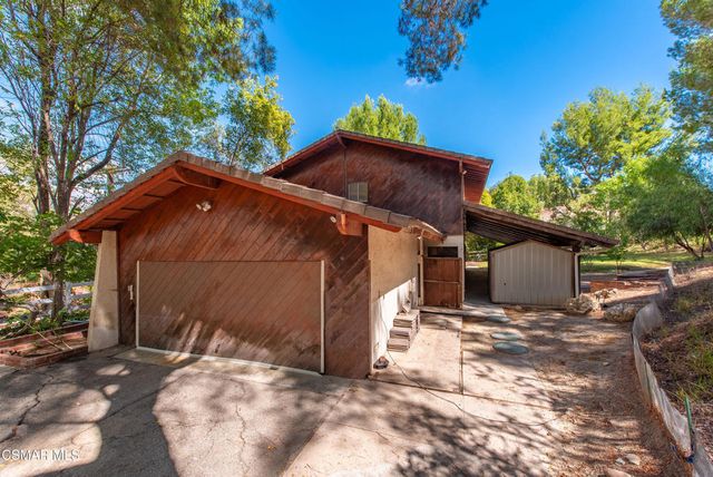 24910 John Fremont Road, Hidden Hills, CA 91302